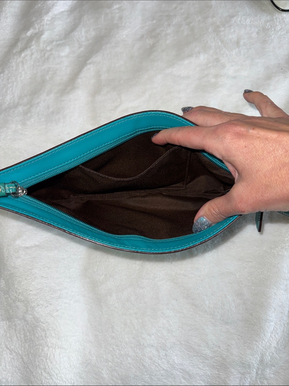 Coach Crinkled Patent Leather Large Wristlet in teal 2008 - Picture 4 of 6